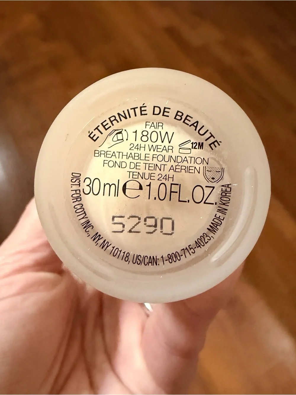 Gucci Éternité de Beauté Foundation — Fair 180W